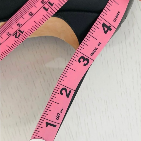 BRAND NEW MANOLO BLAHNIK BLACK BOOTS, SIZE 41.5 - Picture 6 of 8